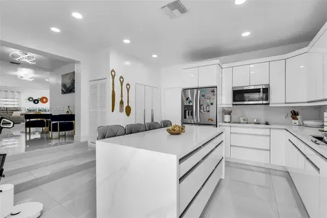 2464 NW 104th Street Miami FL 33147