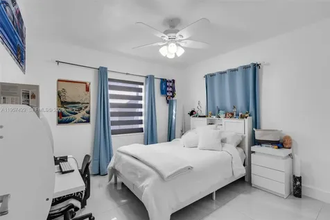 2464 NW 104th Street Miami FL 33147