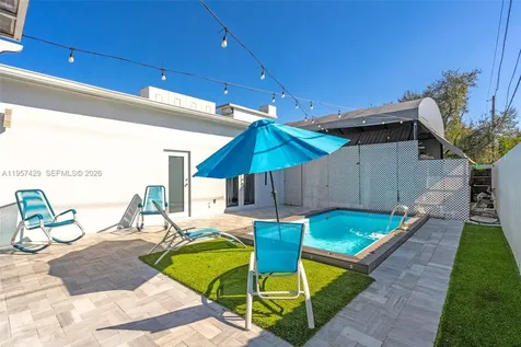 2464 NW 104th Street Miami FL 33147