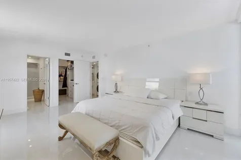 20515 E Country Club Drive Aventura FL 33180