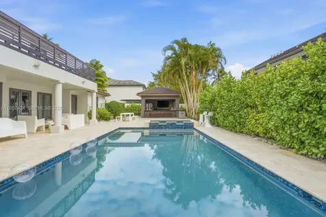 9467 NW 54th Doral Circle Lane Doral FL 33178