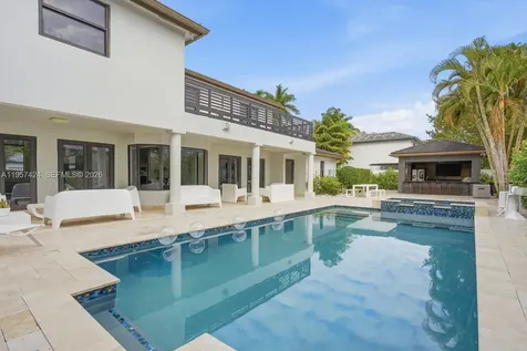 9467 NW 54th Doral Circle Lane Doral FL 33178