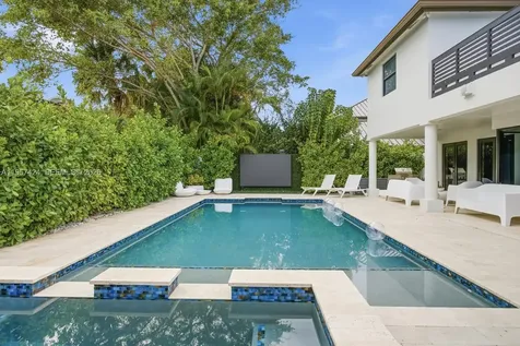 9467 NW 54th Doral Circle Lane Doral FL 33178