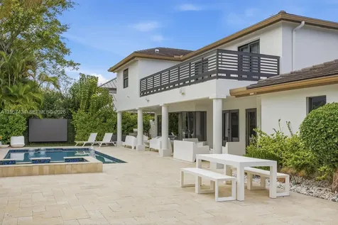 9467 NW 54th Doral Circle Lane Doral FL 33178