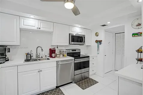 1400 Saint Charles Place Pembroke Pines FL 33026