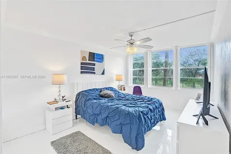 1400 Saint Charles Place Pembroke Pines FL 33026