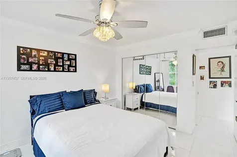 1400 Saint Charles Place Pembroke Pines FL 33026