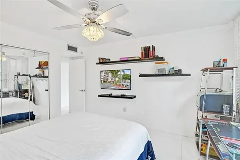 1400 Saint Charles Place Pembroke Pines FL 33026