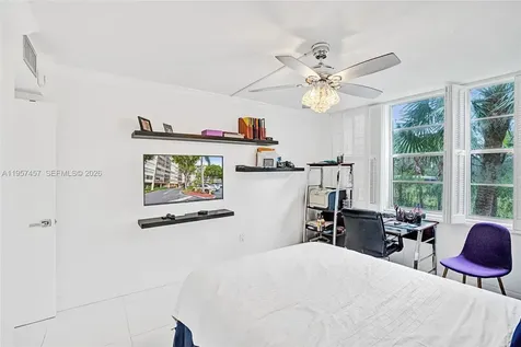 1400 Saint Charles Place Pembroke Pines FL 33026