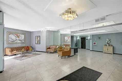 1400 Saint Charles Place Pembroke Pines FL 33026