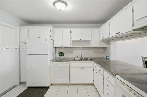 330 SE 2nd Street Hallandale Beach FL 33009