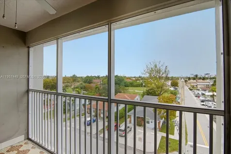 330 SE 2nd Street Hallandale Beach FL 33009