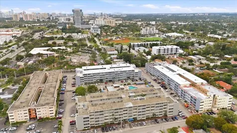 330 SE 2nd Street Hallandale Beach FL 33009