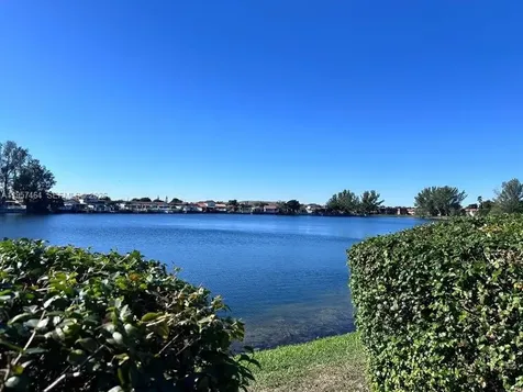 2480 W 67th Place Hialeah FL 33016