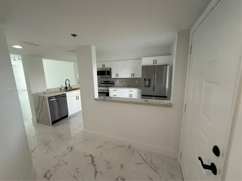7290 Kinghurst Drive Delray Beach FL 33446