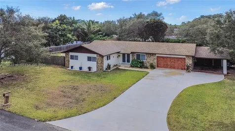 19520 SW 307th Street Homestead FL 33030