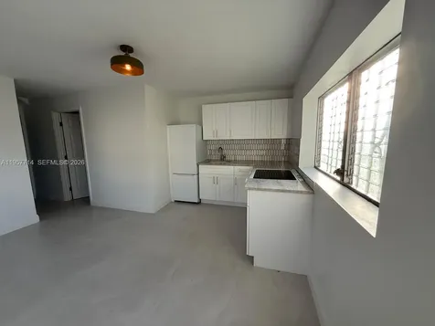525 SW 22 Avenue Miami FL 33135