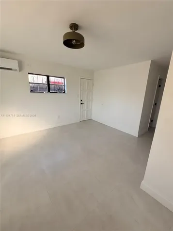 525 SW 22 Avenue Miami FL 33135