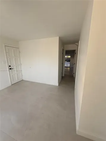 525 SW 22 Avenue Miami FL 33135