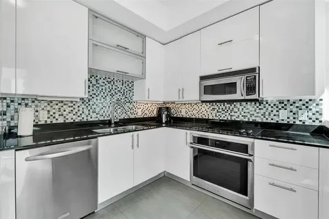 60 SW 13th Street Miami FL 33130