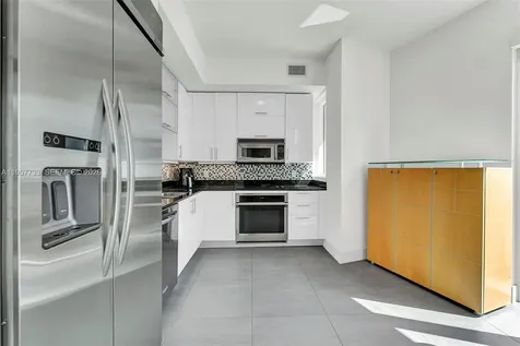 60 SW 13th Street Miami FL 33130