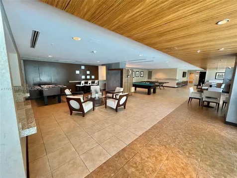 60 SW 13th Street Miami FL 33130
