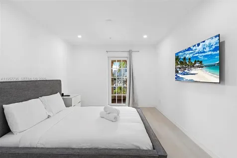 1415 Sunset Harbour Drive Miami Beach FL 33139