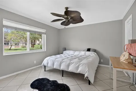 9 NE 19th Court Wilton Manors FL 33305