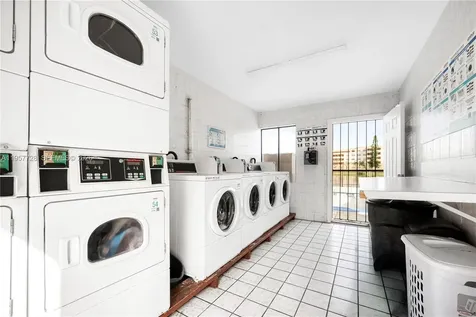 7805 SW 152nd Avenue Miami FL 33193