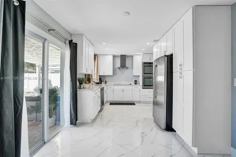 477 SE 17th Terrace Deerfield Beach FL 33441