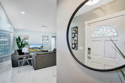 477 SE 17th Terrace Deerfield Beach FL 33441