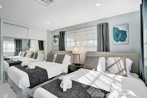 477 SE 17th Terrace Deerfield Beach FL 33441