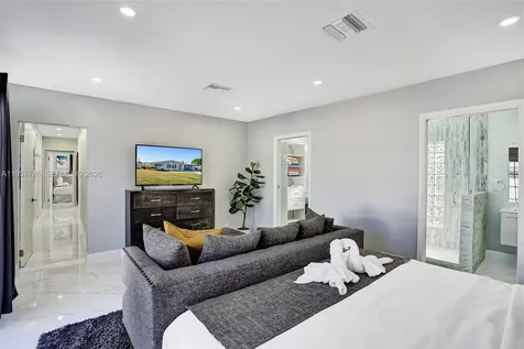 477 SE 17th Terrace Deerfield Beach FL 33441