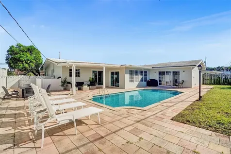 477 SE 17th Terrace Deerfield Beach FL 33441