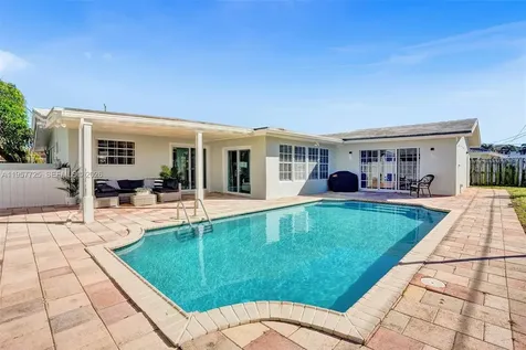 477 SE 17th Terrace Deerfield Beach FL 33441