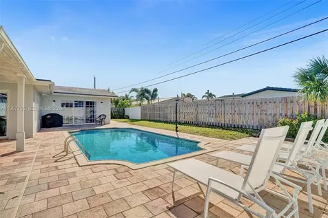 477 SE 17th Terrace Deerfield Beach FL 33441