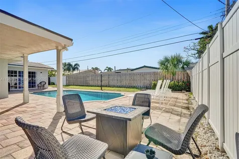 477 SE 17th Terrace Deerfield Beach FL 33441