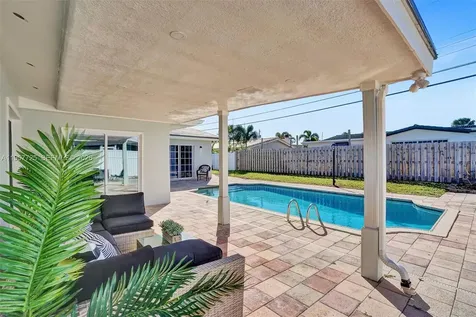 477 SE 17th Terrace Deerfield Beach FL 33441