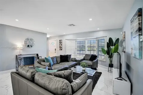 477 SE 17th Terrace Deerfield Beach FL 33441