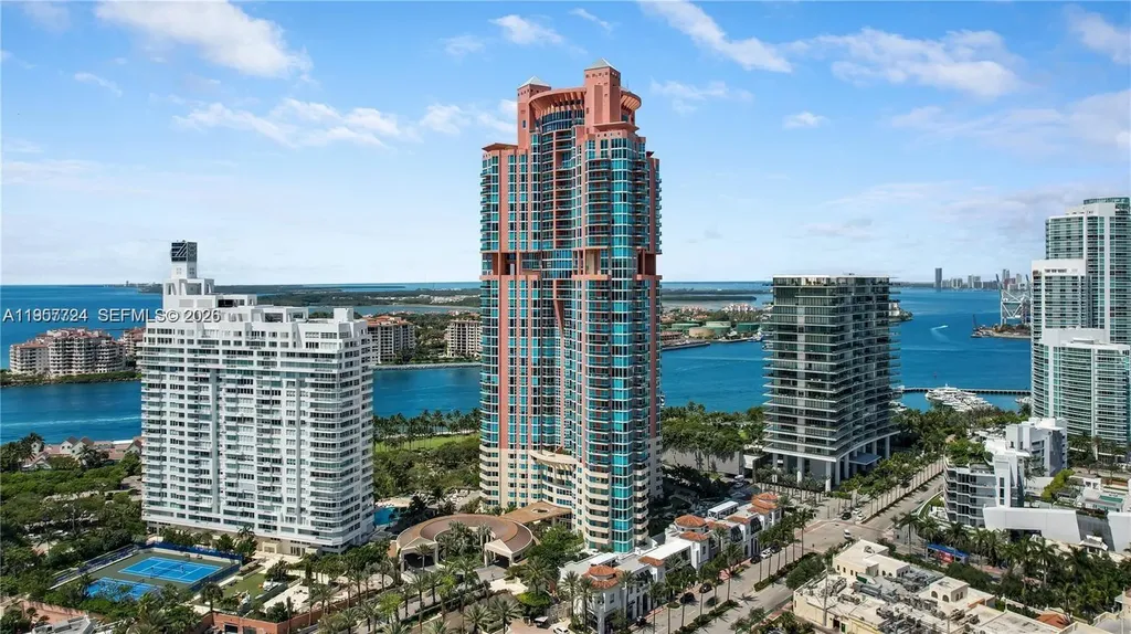 300 S Pointe Drive Miami Beach FL 33139