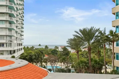 300 S Pointe Drive Miami Beach FL 33139