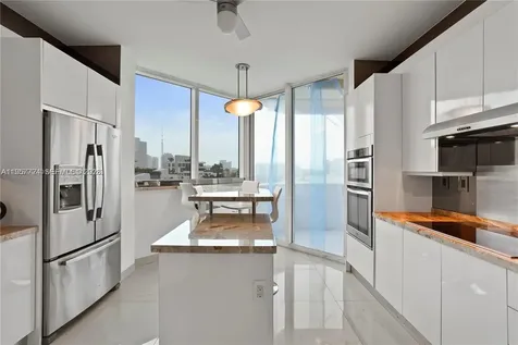 300 S Pointe Drive Miami Beach FL 33139