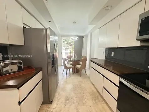 3900 Island Boulevard Aventura FL 33160