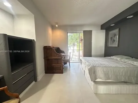 3900 Island Boulevard Aventura FL 33160