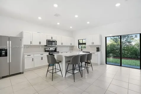 816 NW 3rd Terrace Pompano Beach FL 33060