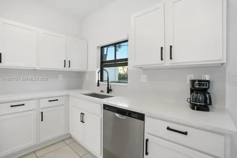 816 NW 3rd Terrace Pompano Beach FL 33060