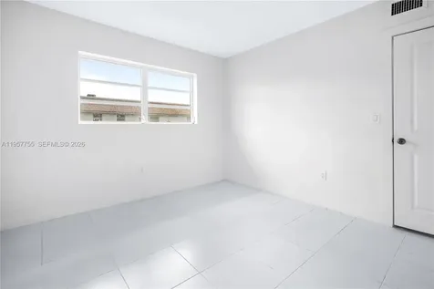 10375-35-55 SW 40th Street Miami FL 33165
