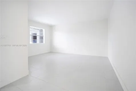 10375-35-55 SW 40th Street Miami FL 33165