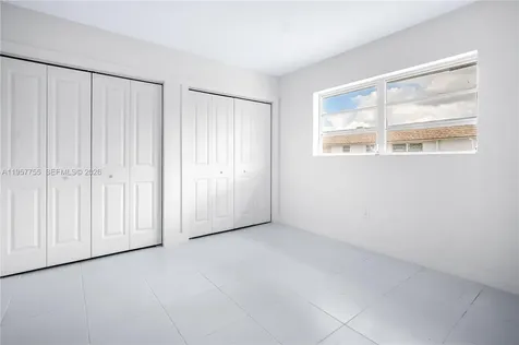 10375-35-55 SW 40th Street Miami FL 33165
