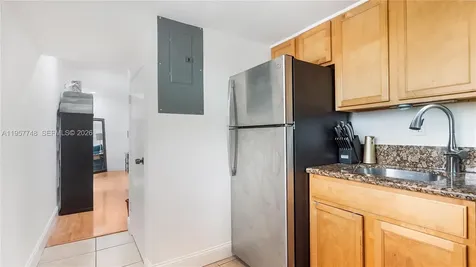 4081 NE 14th Avenue Oakland Park FL 33334